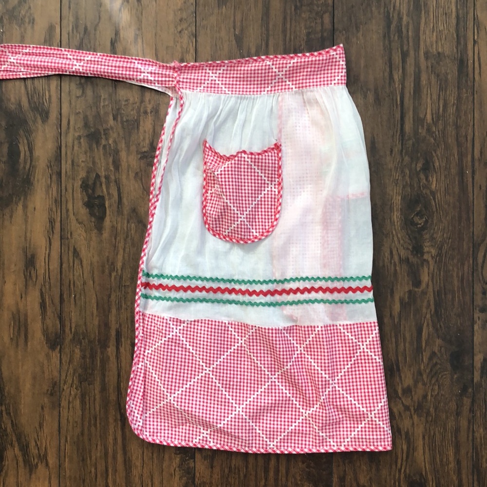 Vintage Handmade Cottagecore Apron - Picture 3 of 5